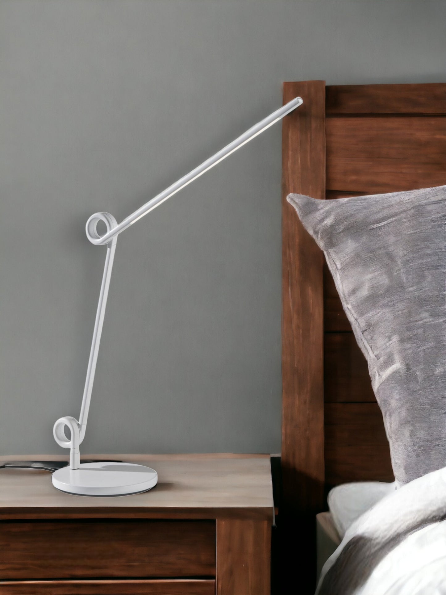 35" White Metal Novelty Desk Table Lamp-0