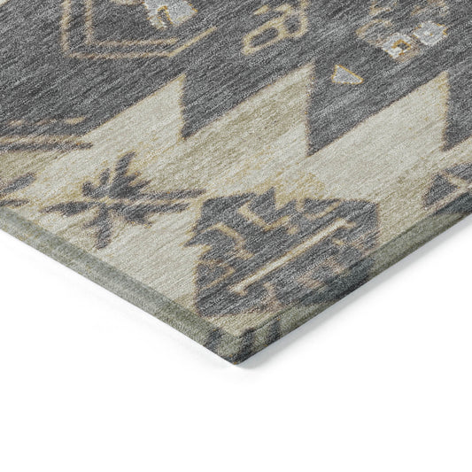 5ftx8ft Beige and Gray Tribal Washable Indoor Outdoor Rug